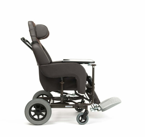 Спеціальний інвалідний візок для догляду Coraille Vermeiren